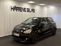 Svart Begagnad 2013 Mitsubishi Space Star Halvkombi | 59 900 kr (Marknadspris)