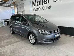 Mörkgrå (indium gray) Begagnad 2016 VW Sharan Highline Minibuss | 219 900 kr (Marknadspris)