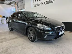 Svart Begagnad 2013 Volvo V40 CC Kombi | 129 900 kr (Marknadspris)
