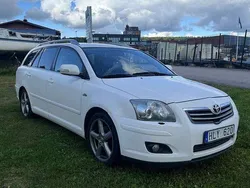 Vit Begagnad 2008 Toyota Avensis Kombi | 22 000 kr (Marknadspris)