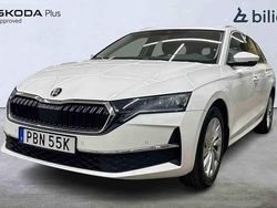 Vit Begagnad 2025 Skoda Octavia Kombi | 414 500 kr