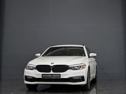 Vit Begagnad 2018 BMW 520 Sport Line Kombi | 249 900 kr (Marknadspris)