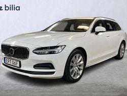 Vit Begagnad 2022 Volvo V90 Momentum Kombi | 279 900 kr (Marknadspris)