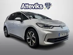 Silver Begagnad 2023 VW ID.3 Pro Performance Halvkombi | 349 900 kr (Dyr)