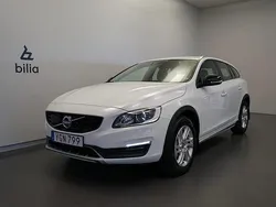 Vit Begagnad 2016 Volvo V60 CC Business Edition Kombi | 189 500 kr (Lite dyr)