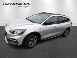 Grå Begagnad 2022 Ford Focus Kombi | 189 900 kr (Bra pris)