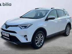 Vit Begagnad 2017 Toyota RAV4 Hybrid Executive SUV | 249 900 kr (Lite dyr)