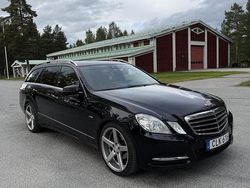 Svart Begagnad 2012 Mercedes E220 Avantgarde Kombi | 105 000 kr (Dyr)