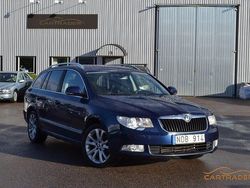 Mörkblå (blå) Begagnad 2013 Skoda Superb Ambition Kombi | 63 900 kr (Marknadspris)