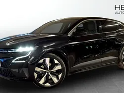Svart (black) Begagnad 2024 Renault Mégane Techno Kombi | 379 000 kr (Dyr)