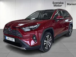 Röd Begagnad 2022 Toyota RAV4 Hybrid Executive SUV | 419 500 kr (Marknadspris)