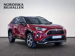 Röd Begagnad 2020 Toyota RAV4 Hybrid Premium SUV | 369 795 kr (Marknadspris)