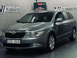 Silver Begagnad 2013 Skoda Superb Elegance Kombi | 109 900 kr (Marknadspris)
