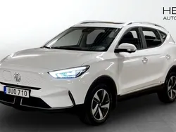 Vit (white) Begagnad 2021 MG ZS Luxury Sedan | 249 900 kr (Superpris)