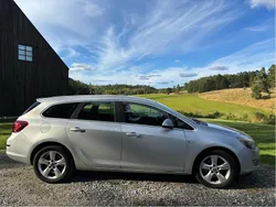 Grå Begagnad 2011 Opel Astra Enjoy Kombi | 59 900 kr (Marknadspris)