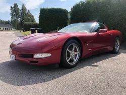 Mörkröd (röd) Begagnad 2000 Chevrolet Corvette Sportkupé | 179 000 kr