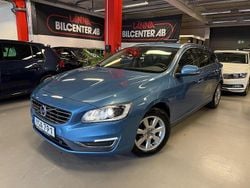 Blå metallic Begagnad 2016 Volvo V60 Summum Kombi | 199 900 kr (Marknadspris)