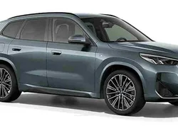 Grön Ny 2025 BMW X1 SUV | 640 000 kr