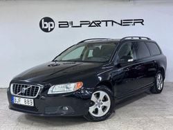 Svart Begagnad 2009 Volvo V70 Momentum Kombi | 54 900 kr (Marknadspris)