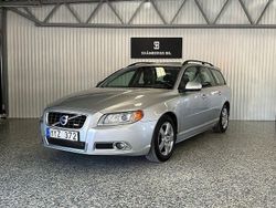 Ljusgrå (grå) Begagnad 2012 Volvo V70 R-Design Kombi | 122 800 kr (Lite dyr)