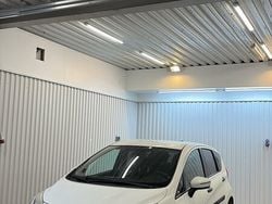 Vit Begagnad 2014 Nissan Note Minibuss | 39 900 kr (Bra pris)