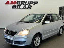 Silver Begagnad 2005 VW Polo Halvkombi | 24 900 kr (Marknadspris)