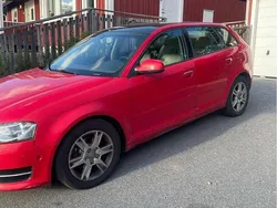 Röd Begagnad 2011 Audi A3 Sportback Halvkombi | 85 000 kr (Marknadspris)