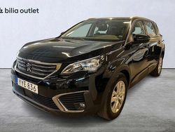 Svart Begagnad 2017 Peugeot 5008 SUV | 170 000 kr (Marknadspris)