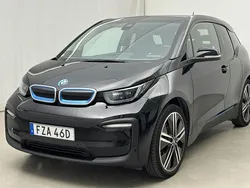 Svart Begagnad 2022 BMW i3 Comfort Edition Halvkombi | 210 000 kr