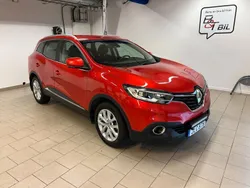 Röd Begagnad 2016 Renault Kadjar LIMITED SUV | 149 900 kr (Marknadspris)