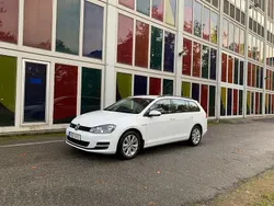 Vit Begagnad 2016 VW Golf VII Kombi | 174 900 kr (Marknadspris)
