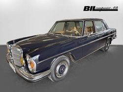 Svart Begagnad 1971 Mercedes 280 Sedan | 129 000 kr