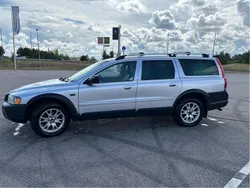Grå Begagnad 2006 Volvo XC70 Kinetic SUV | 35 000 kr (Bra pris)