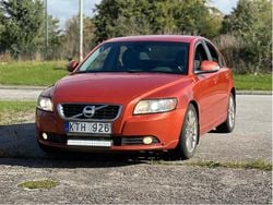 Orange Begagnad 2011 Volvo S40 Momentum Sedan | 33 500 kr (Marknadspris)