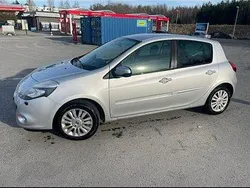 Silver Begagnad 2010 Renault Clio R.S. Halvkombi | 22 000 kr (Bra pris)