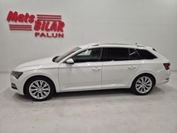 Vit Begagnad 2021 Skoda Superb Style Kombi | 249 900 kr (Dyr)