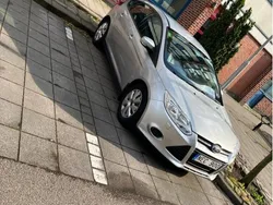 Grå Begagnad 2013 Ford Focus Trend Halvkombi | 87 000 kr (Lite dyr)