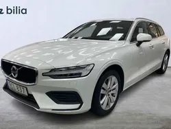 Vit Begagnad 2018 Volvo V60 Momentum Kombi | 229 000 kr (Marknadspris)
