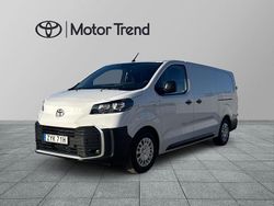 Vit Ny 2025 Toyota Proace Comfort Van | 589 900 kr