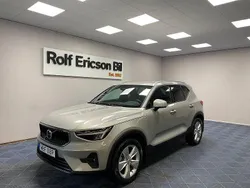 Silver Begagnad 2024 Volvo XC40 Core SUV | 359 500 kr (Marknadspris)