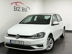 Vit Begagnad 2019 VW Golf VII Halvkombi | 174 900 kr (Marknadspris)