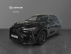 Svart Begagnad 2025 Lexus NX450h+ Executive Line SUV | 619 900 kr (Bra pris)