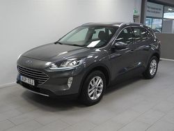 Grå Begagnad 2021 Ford Kuga Titanium SUV | 229 800 kr (Marknadspris)