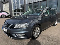 Ljusgrå (grå) Begagnad 2014 VW Passat GT Kombi | 89 900 kr (Marknadspris)