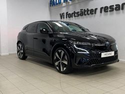 Svart Begagnad 2024 Renault Mégane Techno Halvkombi | 399 500 kr (Dyr)