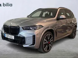 Grå Begagnad 2025 BMW X5 M Sport SUV | 1 059 900 kr (Marknadspris)