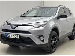 Silver Begagnad 2018 Toyota RAV4 Hybrid Edition SUV | 189 000 kr (Marknadspris)