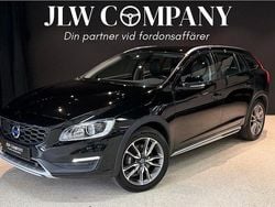 Begagnad 2018 Volvo V60 CC Standard Kombi | 219 000 kr (Marknadspris)