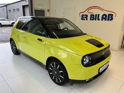Gul Begagnad 2020 Honda e Halvkombi | 184 900 kr (Marknadspris)