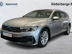 Silver Begagnad 2023 VW Passat GTE Kombi | 349 000 kr (Marknadspris)